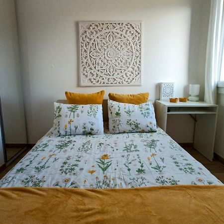 Private Room In Renovated Apartment - Tram 1 Min Walk Nice Eksteriør bilde