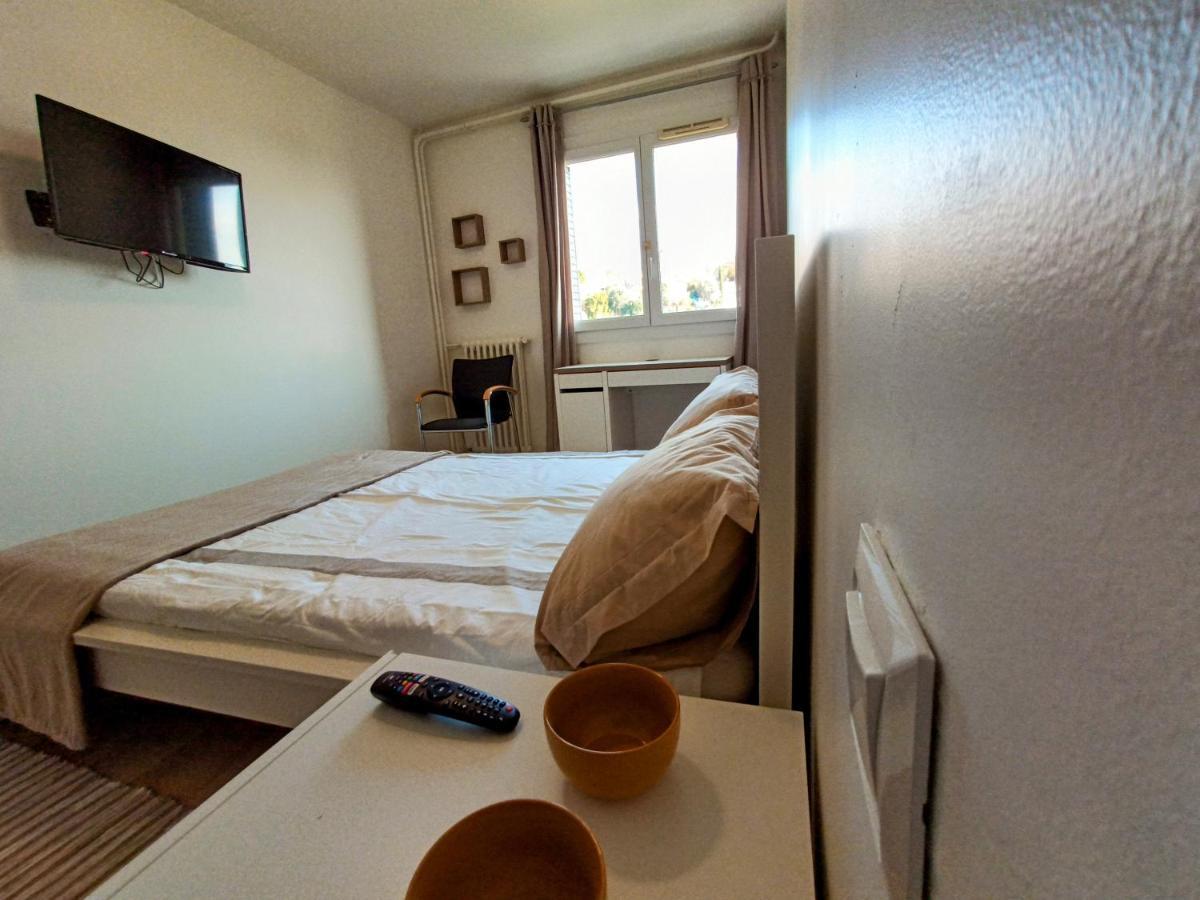 Private Room In Renovated Apartment - Tram 1 Min Walk Nice Eksteriør bilde