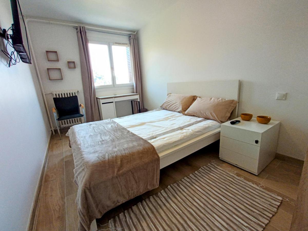 Private Room In Renovated Apartment - Tram 1 Min Walk Nice Eksteriør bilde