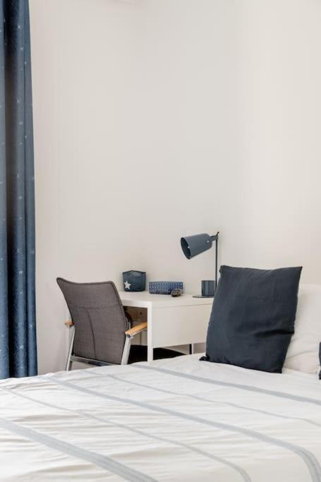 Private Room In Renovated Apartment - Tram 1 Min Walk Nice Eksteriør bilde