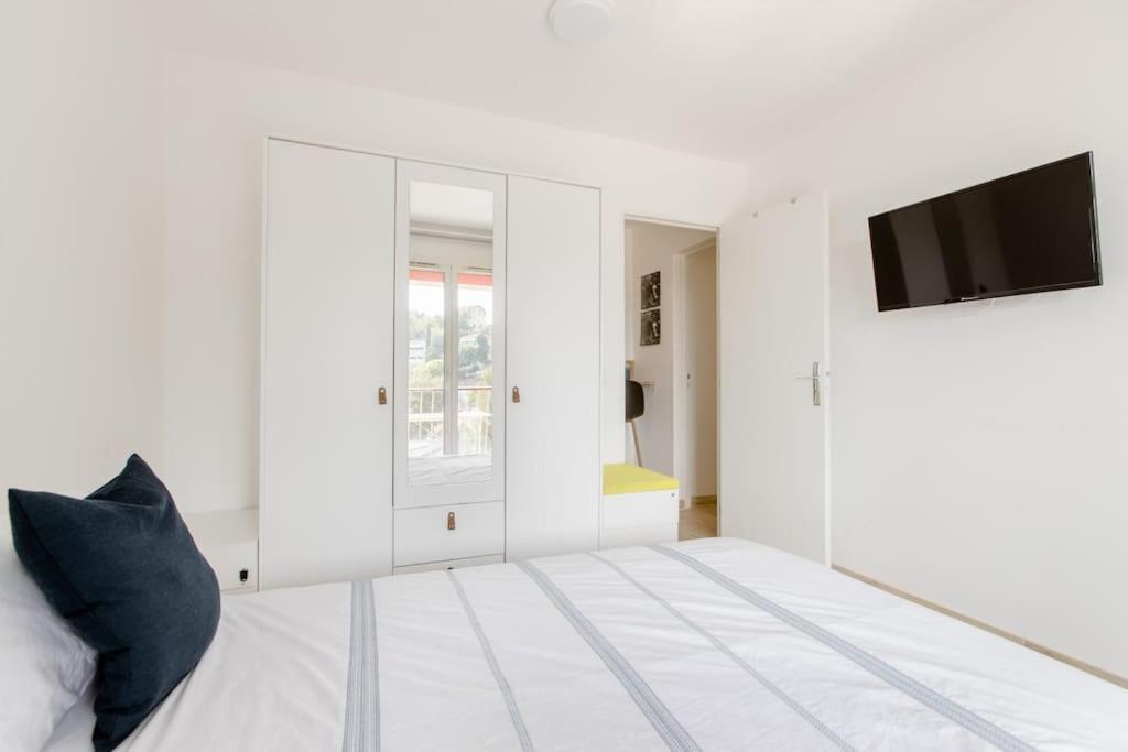 Private Room In Renovated Apartment - Tram 1 Min Walk Nice Eksteriør bilde