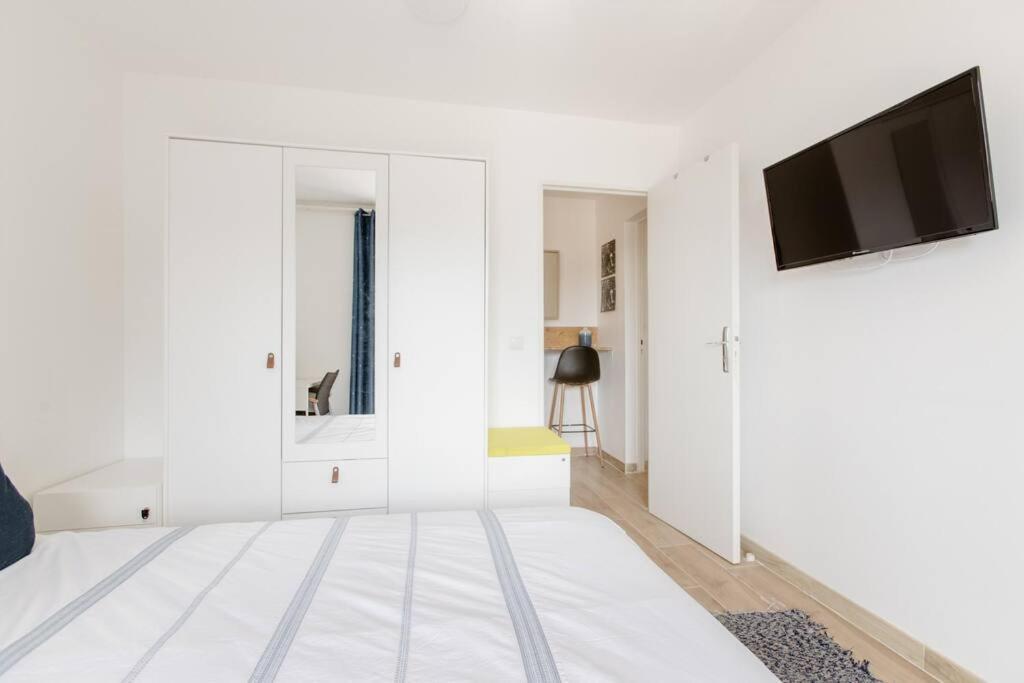 Private Room In Renovated Apartment - Tram 1 Min Walk Nice Eksteriør bilde