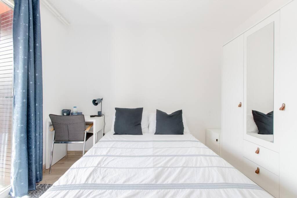 Private Room In Renovated Apartment - Tram 1 Min Walk Nice Eksteriør bilde